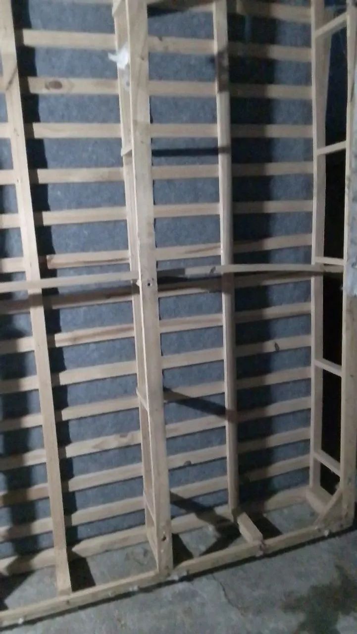 Vendo 3 cama de mola pra qem reforma  - Foto 5