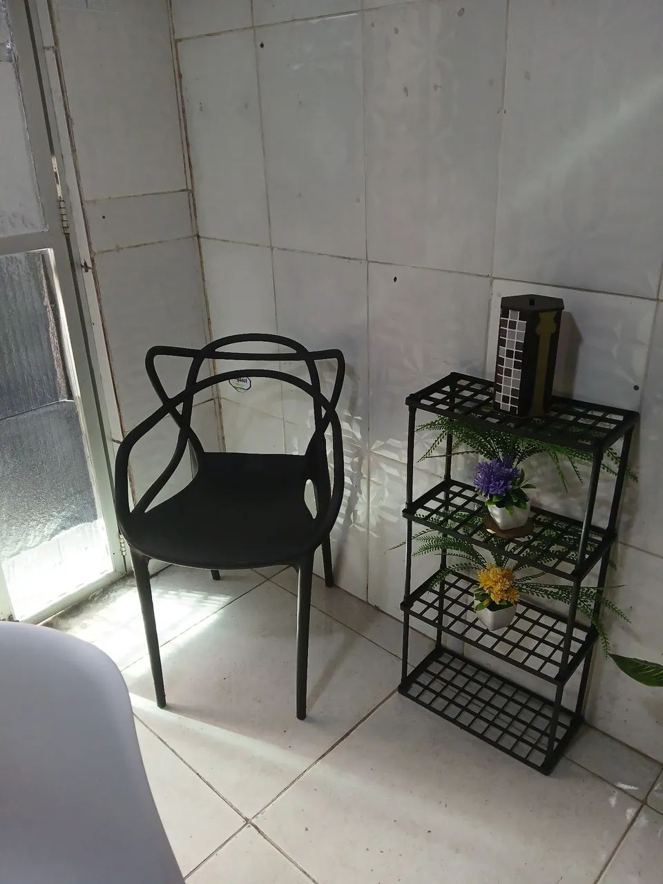 CADEIRA NOVA  LINDA