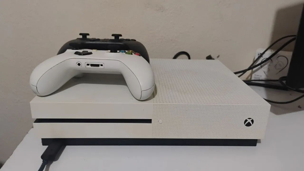 XBOX ONE S