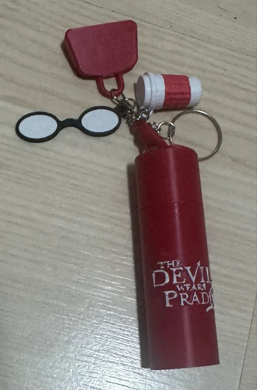 Porta batom Diabo veste Prada 2 - Foto 2