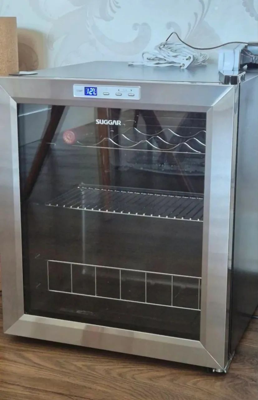 Adega Climatizada Suggar 12 Garrafas 110V - Compacta e Moderna - Foto 2
