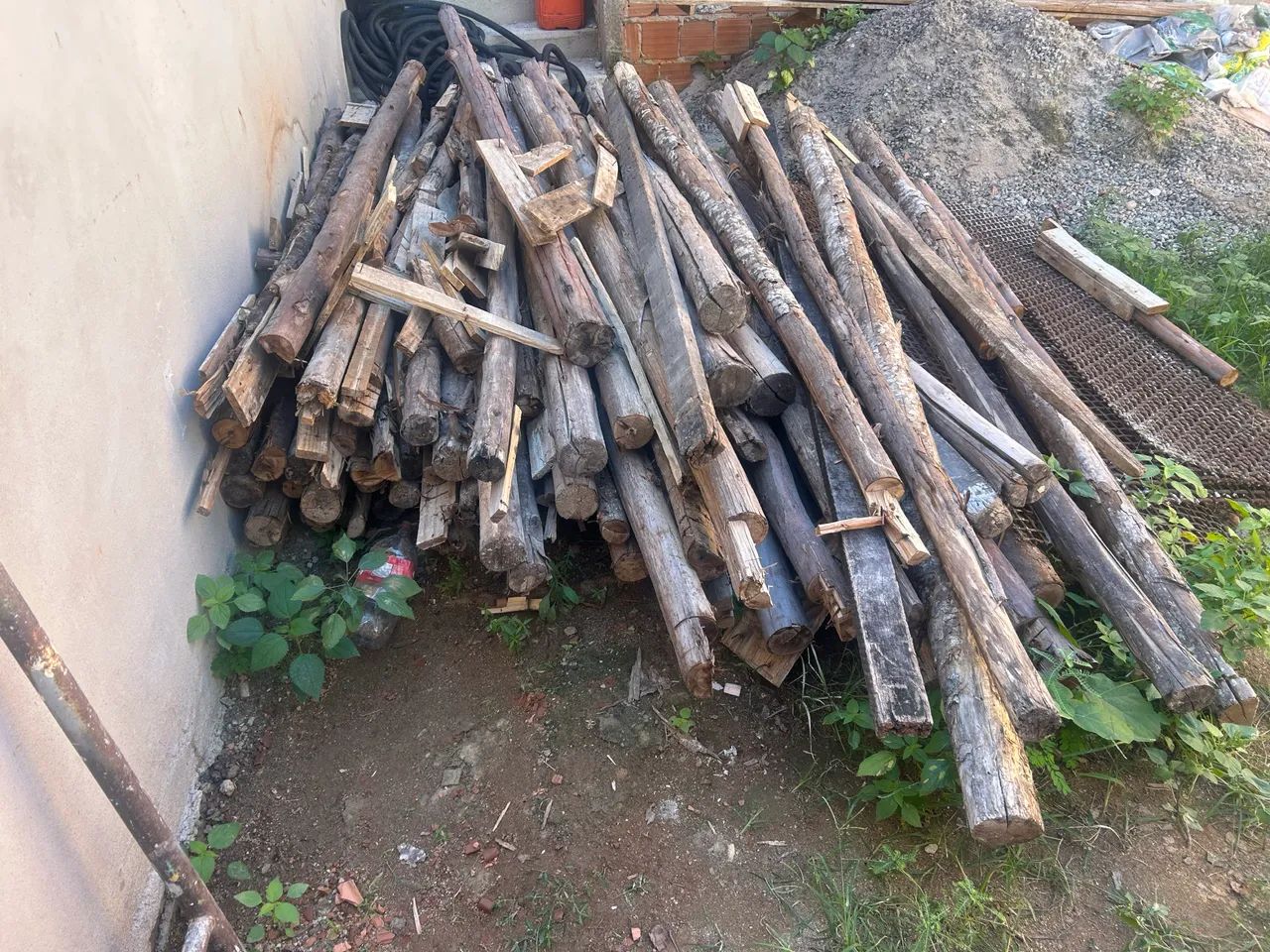 Escoras de eucalipto 