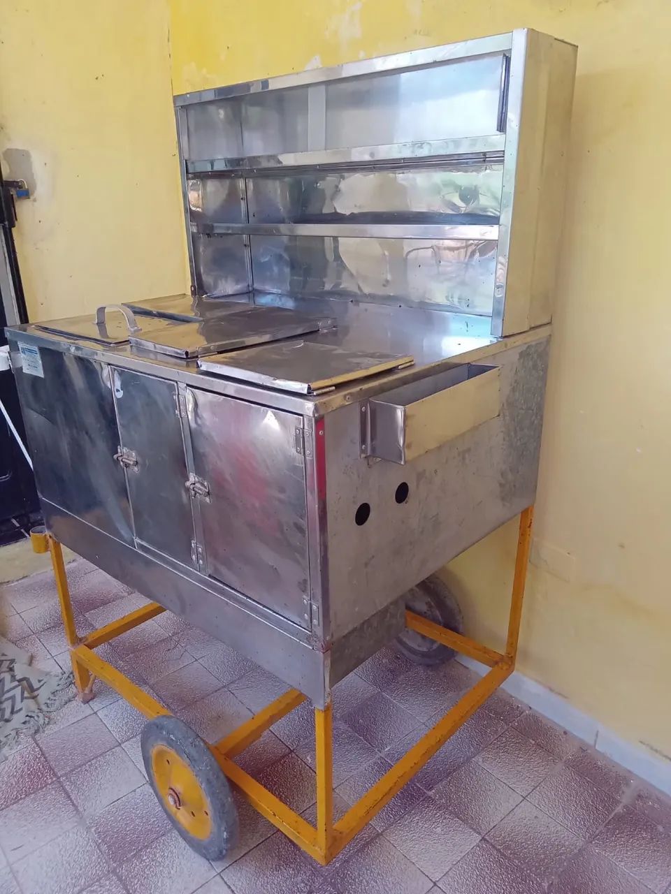 Carrinho de lanches food de cachorro quente e outros com 5 compartimentos. Super-Novo  - Foto 2