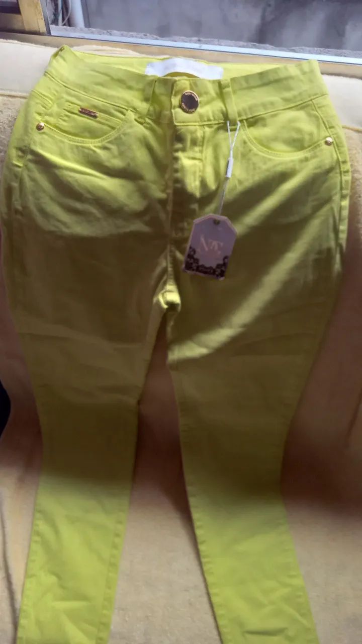 CALÇA SARJA VERDE NEON INDIGO JEANS