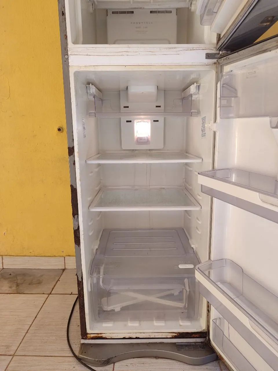 Geladeira Eletrolux  - Foto 2