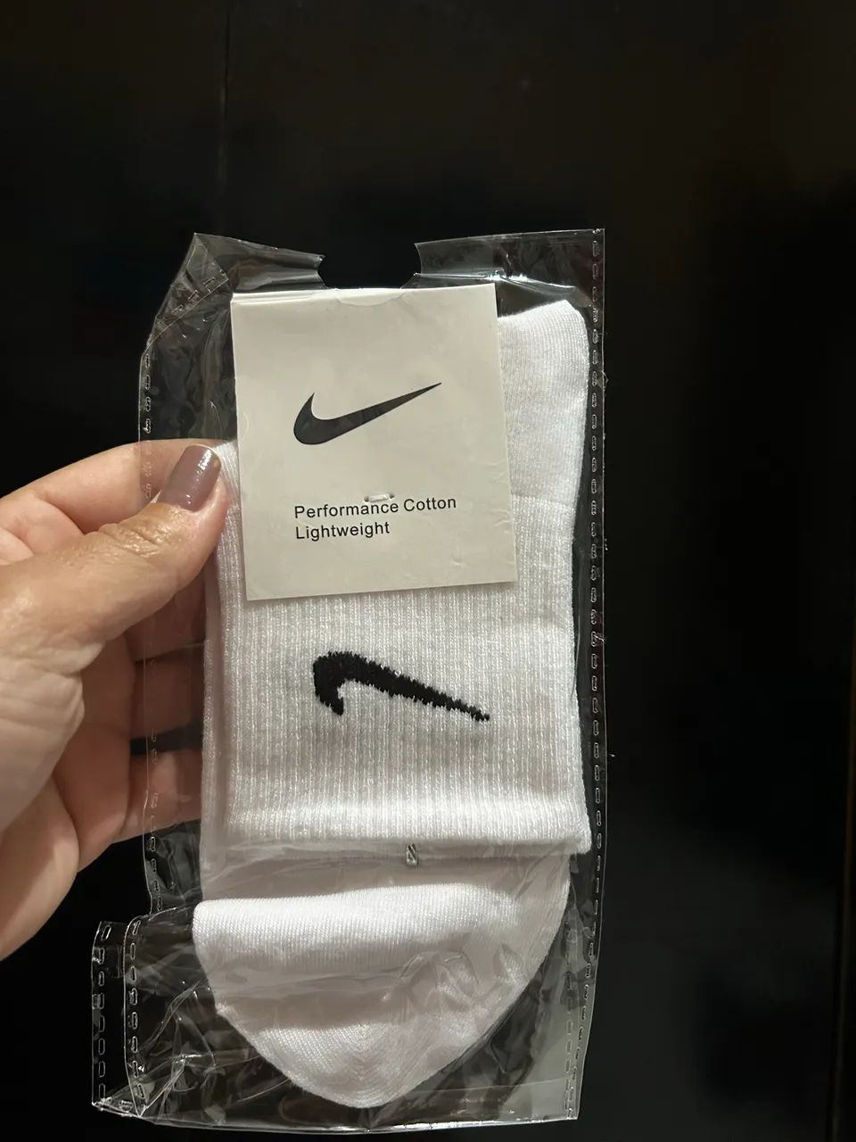 Kit com 10 pares de meias brancas cano médio  - Foto 3