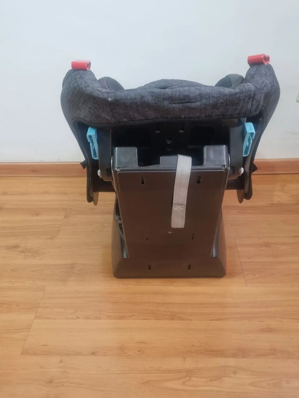 Cadeirinha bebê para carro - Foto 4
