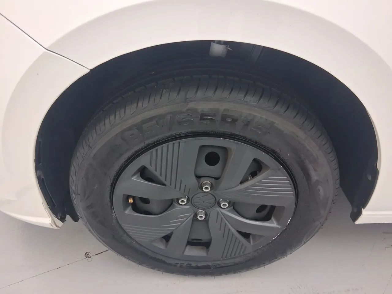 Volkswagen Polo Track 1.0 Flex 12V 5p, foto 11 de 18