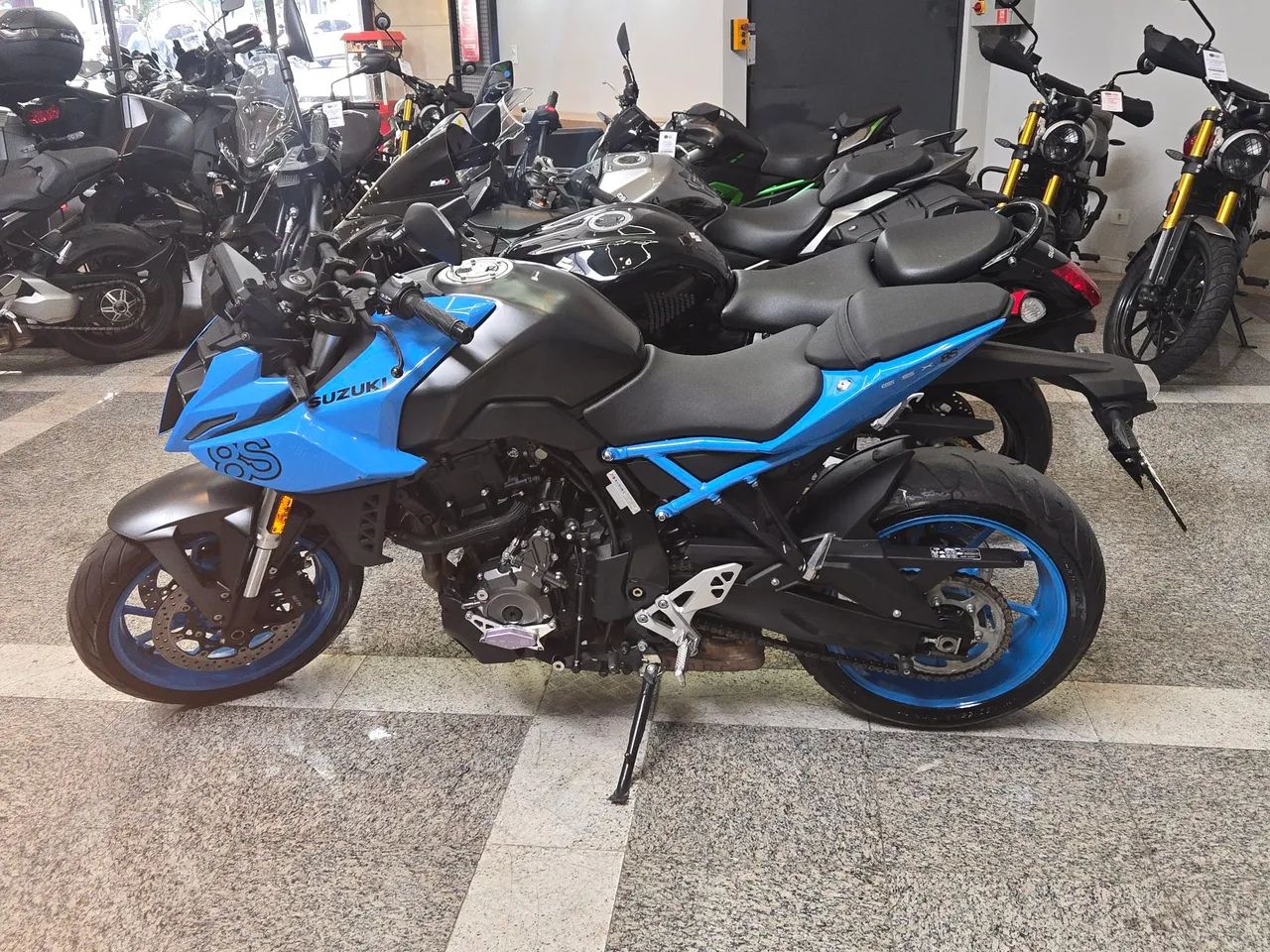 Suzuki Gsx 8s