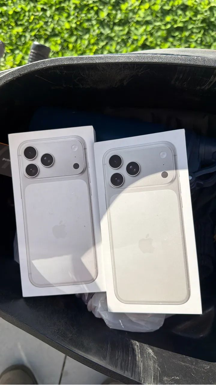 IPHONE 17 PRO MAX SILVER 256Gb - Celulares e Smartphones