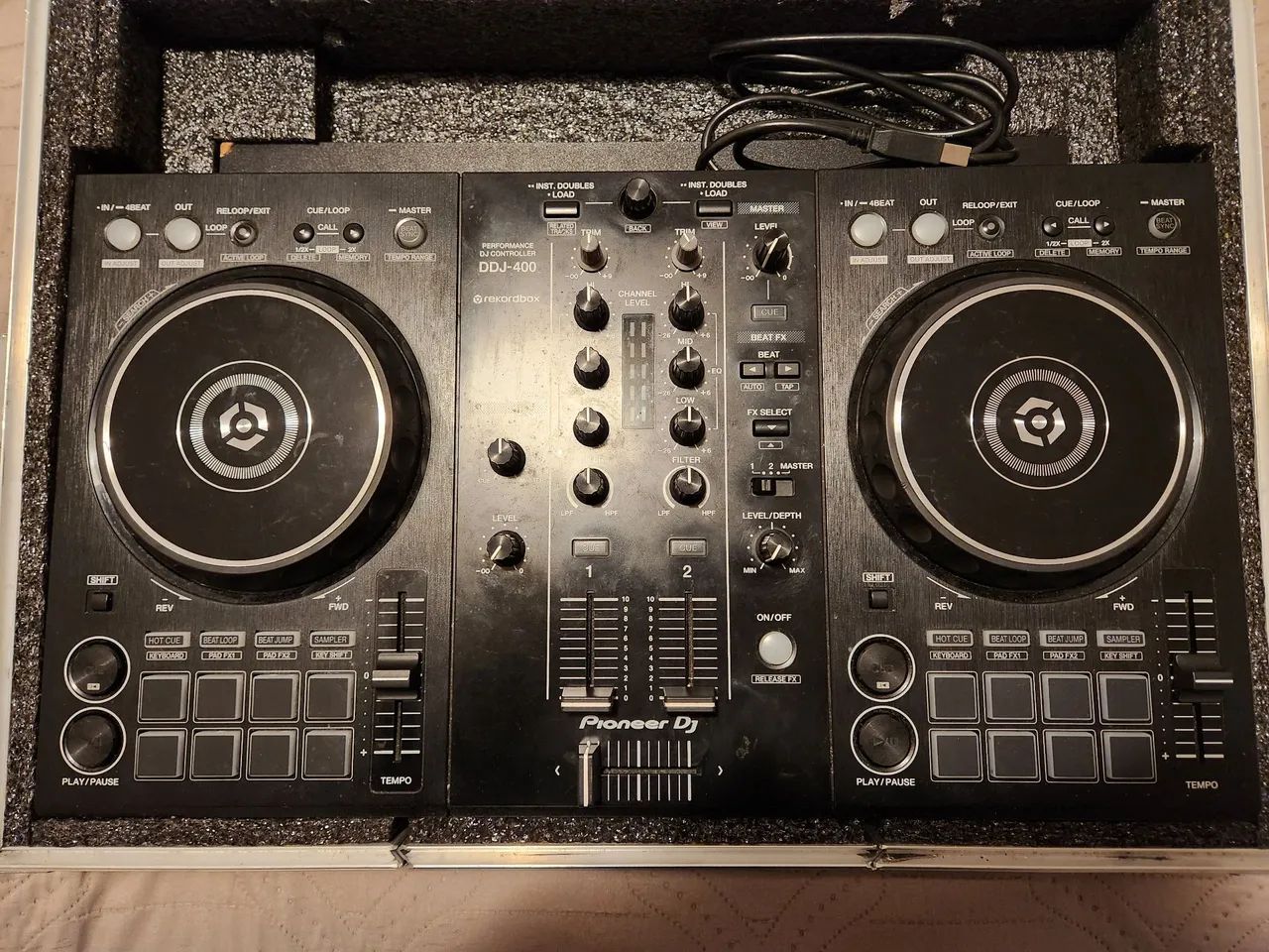 Pioneer DDJ 400 com case - Foto 2
