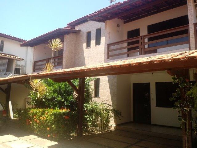 Casa de condominio para locação perto do farol de itapua, 3/4 suite, piscina, nascente