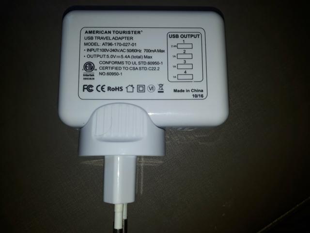 Carregador com 4 USB e adaptador para outros países - Foto 2