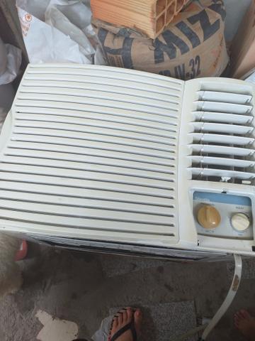 Vendo este ar-condicionado 7500btus