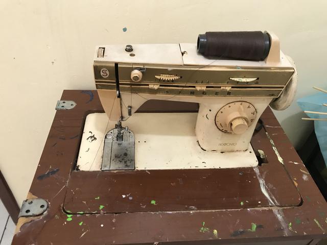 Máquina de costura