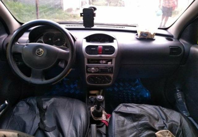 Corsa Sedã 11/12 com GNV de 16 motor 1.4 - Foto 3