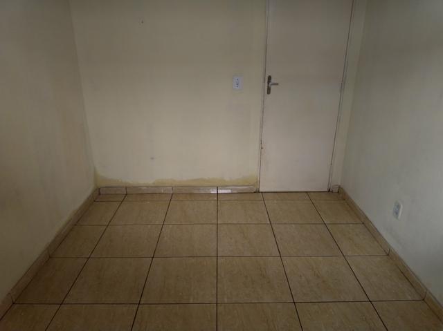 Alugo apto de 1 quarto em j América 400 reais - Foto 7