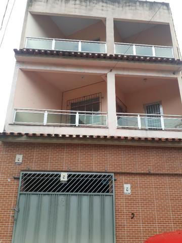 27 996 86 80 61 prédio vendo ,troco,negócio com 2 casas