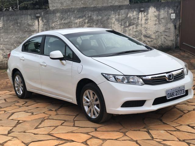 Vendo ou troco agio civic 2014 automático