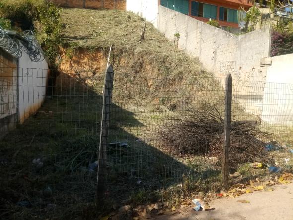 Lote frente para a avenida