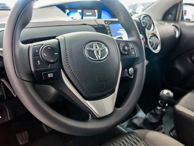 TOYOTA ETIOS 1.5 X PLUS 16V FLEX 4P 2019 - Foto 8