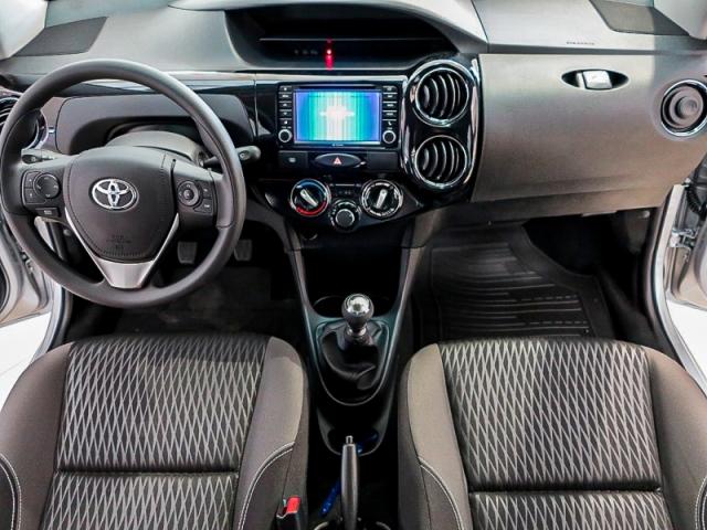TOYOTA ETIOS 1.5 X PLUS 16V FLEX 4P 2019 - Foto 7
