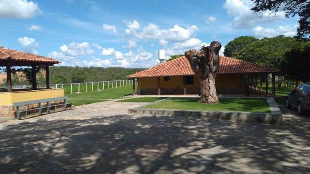 Fazenda 86 hec de área com ótima topografia, piscina em Inimutaba/MG - Foto 2