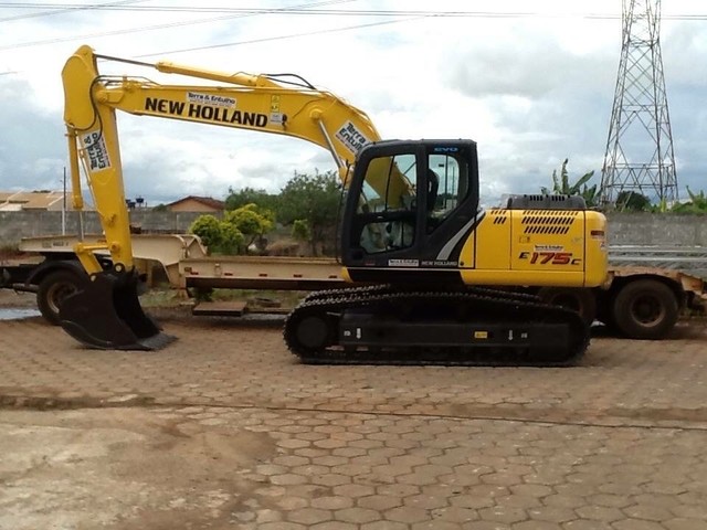 Miniescavadeira  - Foto 4