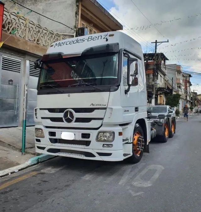 Mercedes Actros 2646 6x4 Ano 2011 - Foto 2