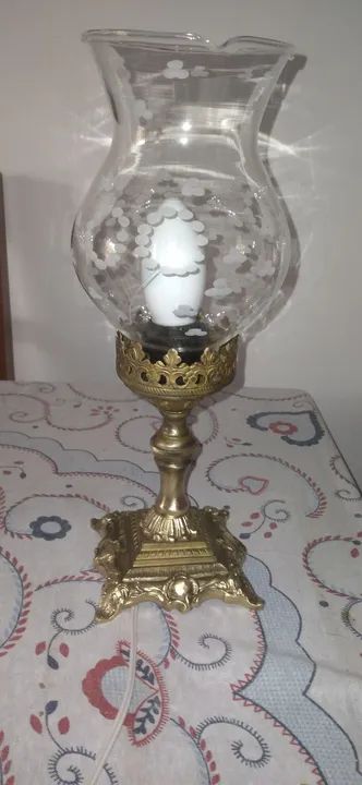 Luminária de Mesa em Estilo Vintage