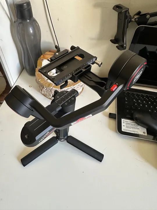 Estabilizador Gimbal Webill S na caixa e com case de brinde. Novinho - Foto 5