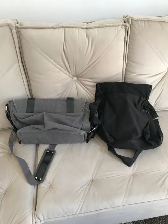 Desapego duas bolsas masculinas chiques  - Foto 4