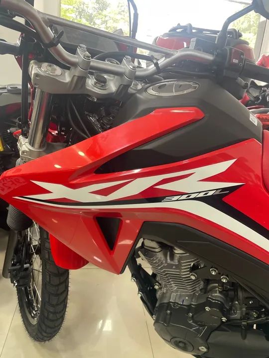 HONDA TORNADO XR 300L 2024 - Foto 5