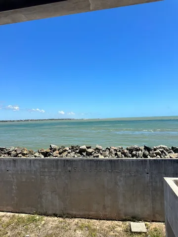 Vendo linda Casa com vista Para o Mar