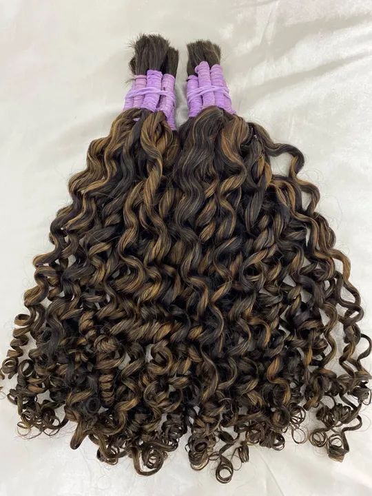 Cabelo cacheado moreno iluminado  - Foto 3