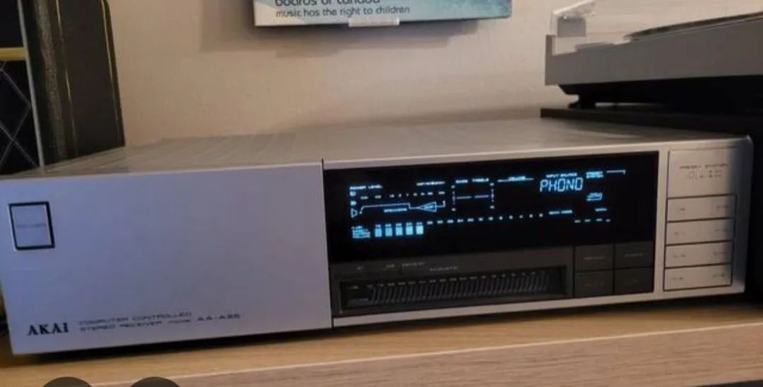 Receiver Stéreo Akai AA-A35 