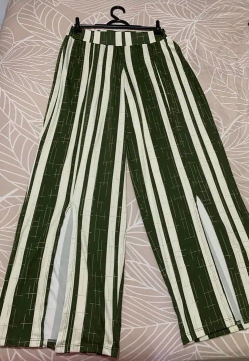 Calça Feminina Wide Leg