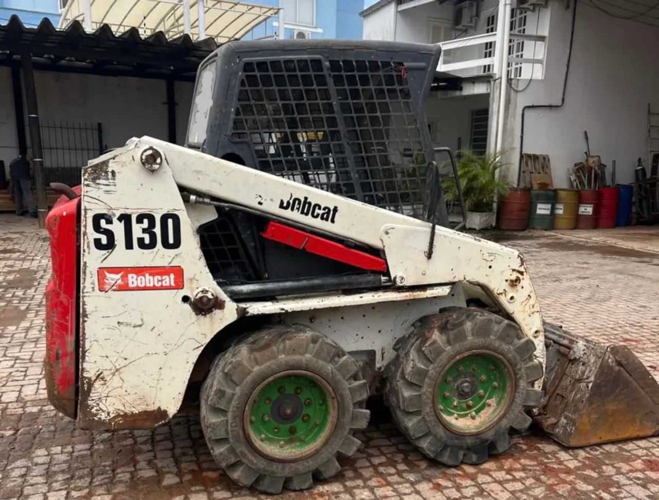 MINICARREGADEIRA BOBCAT S130 ÚNICO DONO - Foto 2