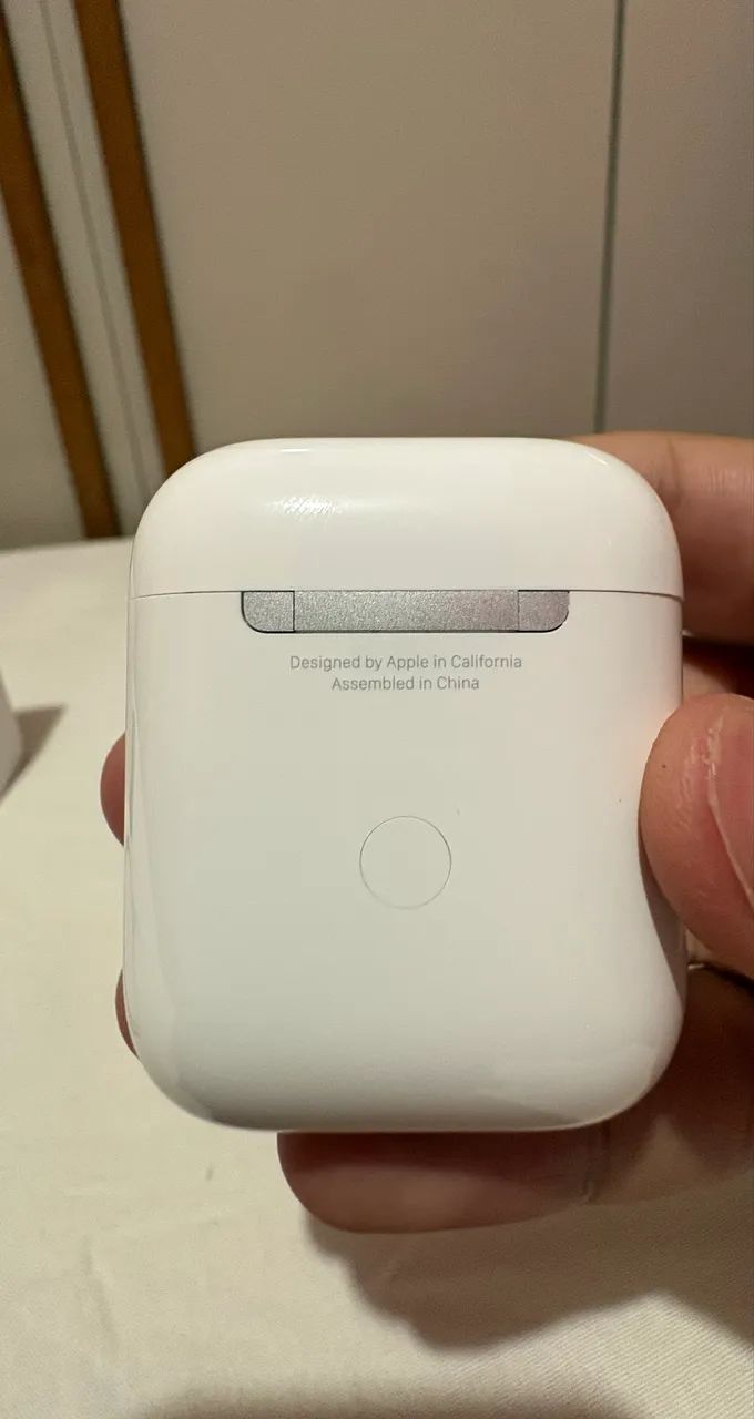 AirPods 264294769273346121
