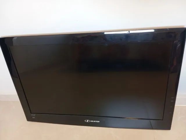 TV 32" LCD Hbuster (defect)64318191763459120