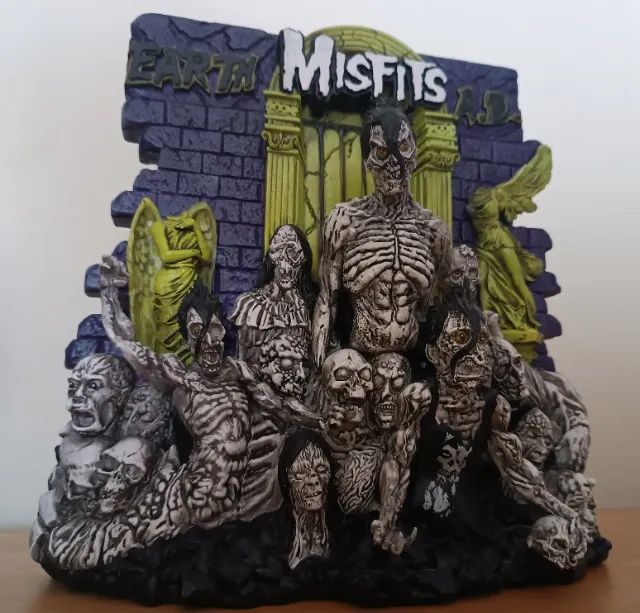 Misfits Earth A.d. Estátua Vinil 3d Direct Knucklebonz Ltd - Foto 2