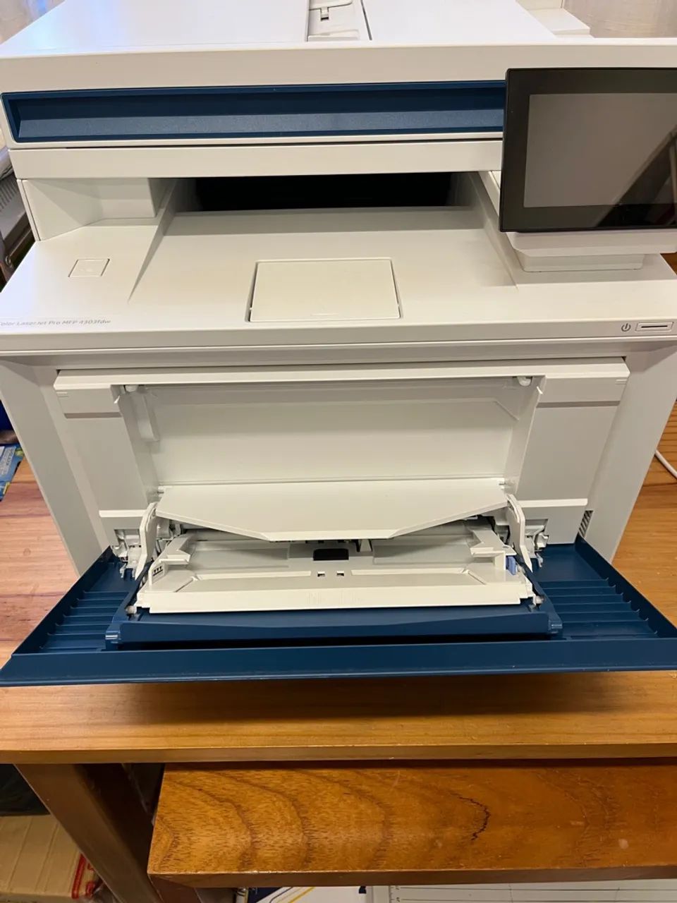 Impressora Multifuncional HP Color LaserJet Pro 4303fdw - Foto 3