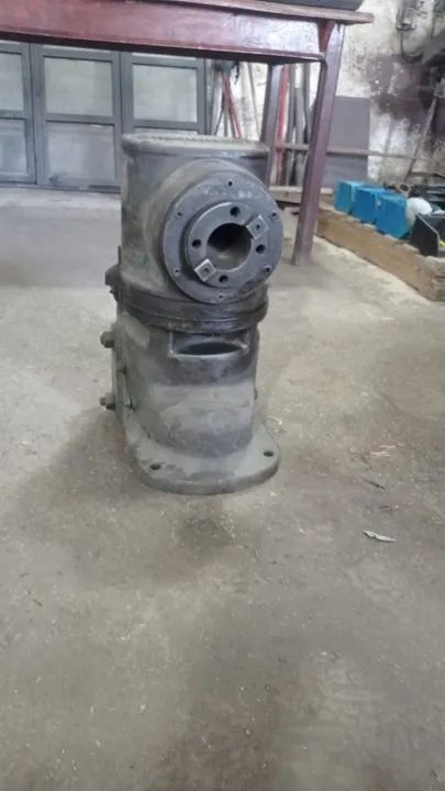 Cabeçote Universal Fresadora-Marca Cincinnati, coneISO50 Usado