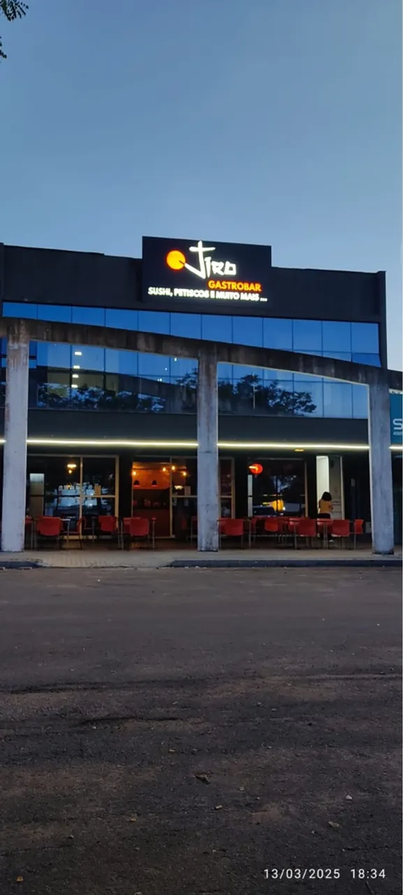 Jiro gastrobar. Sushi, petiscos e muito mais