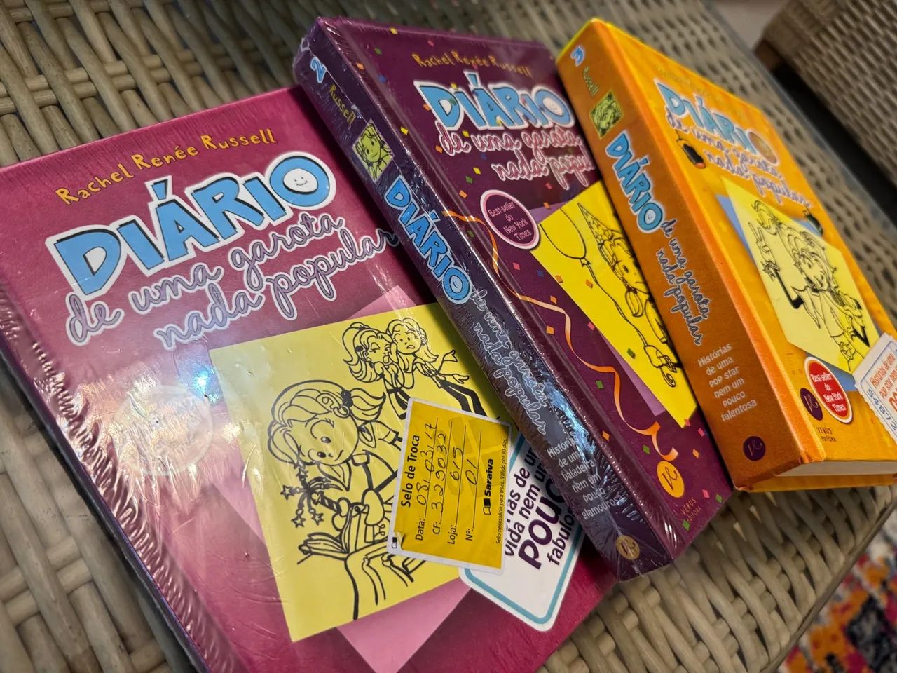 Diário de uma garota nada popular - Série Completa (3 Livros)