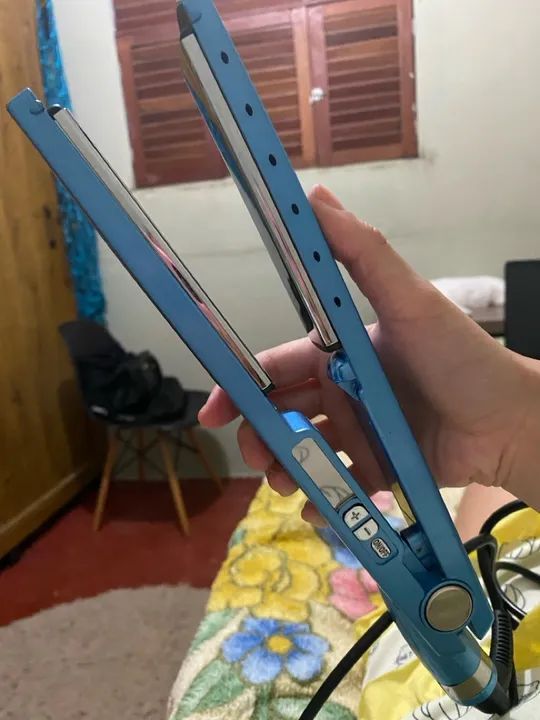 vendo prancha titanium para cabelos 