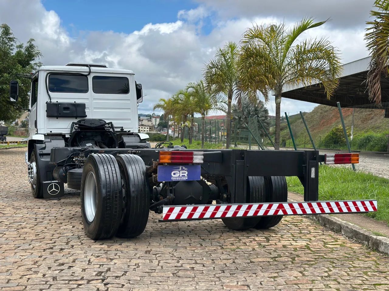 CAMINHÃO MB ATRON 1719 2014 NO CHASSI EXTRA RARIDADE  - Foto 6