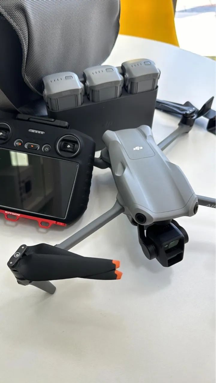 Drone DJI Air 3 Fly More Combo + acessórios  - Foto 3