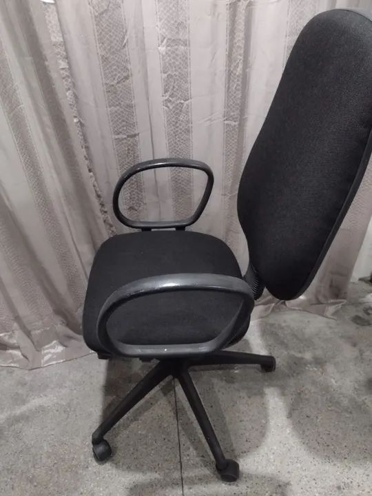 Cadeira de Escritório  tipo presidente  - Foto 4