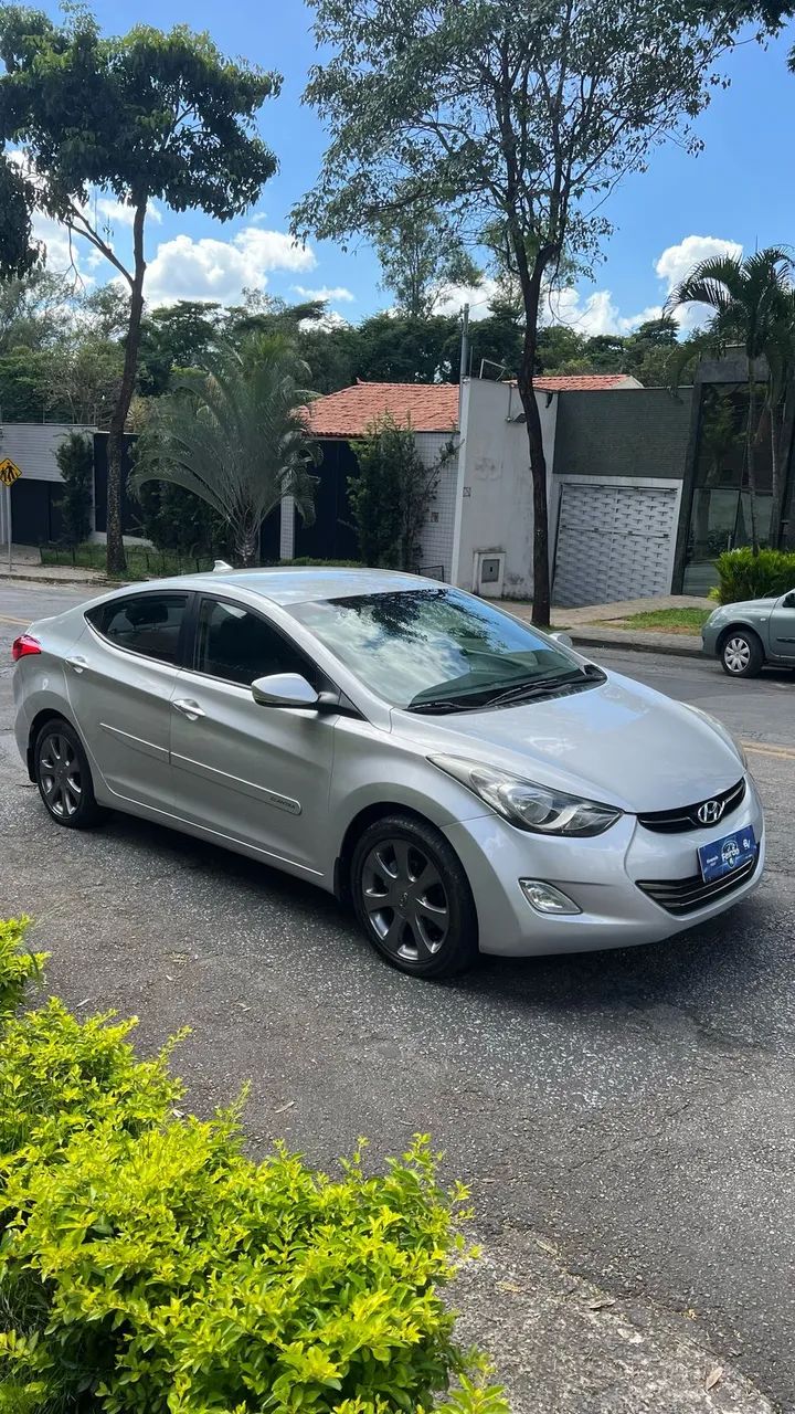 HYUNDAI ELANTRA GLS 2.0 16V Flex Aut.